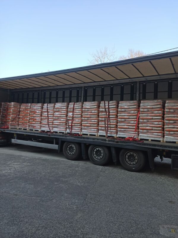 4 Kompletter LKW mit 24 Paletten Pellets Asturien ENplus A1 Zertifizierung in Deutschland